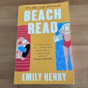 EUC paperback Beach Read by Emily Henry
